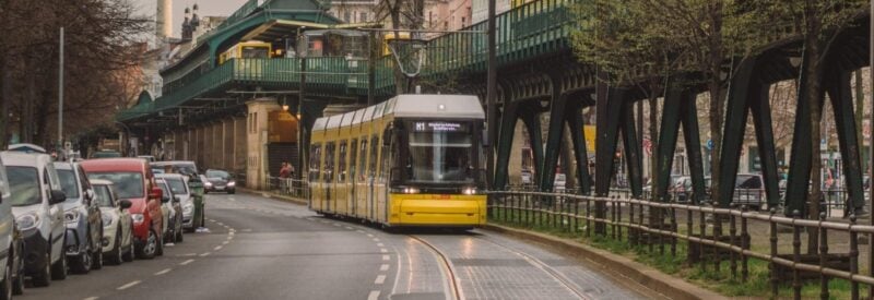 Straßenbahnfahrer Einstellungstest bestehen – Übungen & Tipps