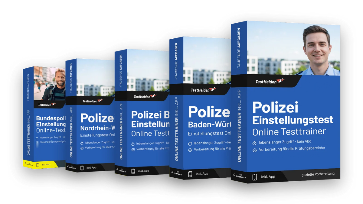 Produktboxen der Polizei-Testtrainer: allgemeiner Trainer vorn, dahinter Baden-Württemberg, Bayern, Nordrhein-Westfalen und Bundespolizei